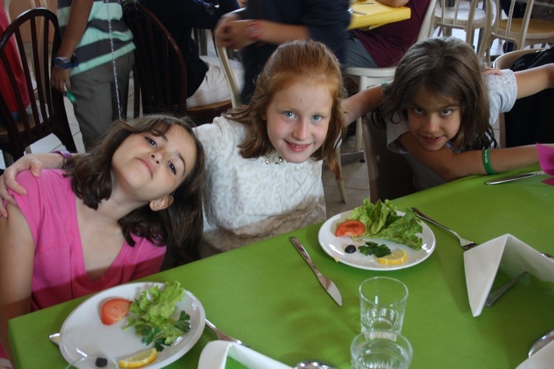 Village Camps International Summer Camp Leysin, Switzerland 2026-08-15 https://www.villagecamps.com/journals_admin/images/687-21-prommm (11).jpg
